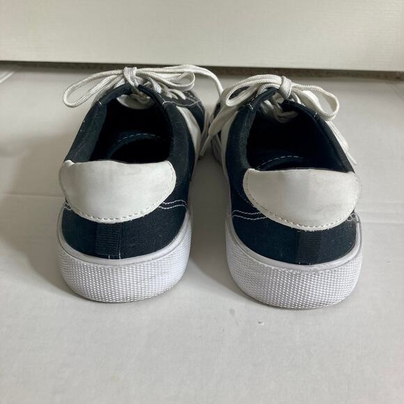 Black and white canvas sneakers by H&M in youth size 5.5 = women’s size 7 - Picture 4 of 8